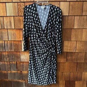 Anne Klein Black/White Geometric Print Stretch Knit Faux Wrap Dress - Women's 16